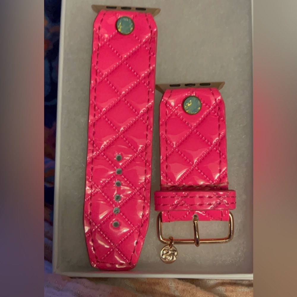 💖Neon pink quilted leather Apple Watch band
